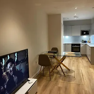 Luxury One Bedroom Flat Apartment London